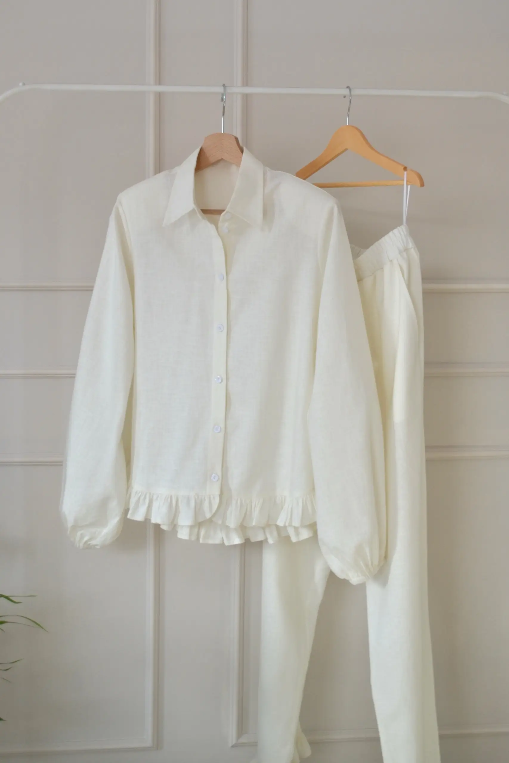 Komplet lniany „Softly”. Koszula i spodnie - obrazek 3